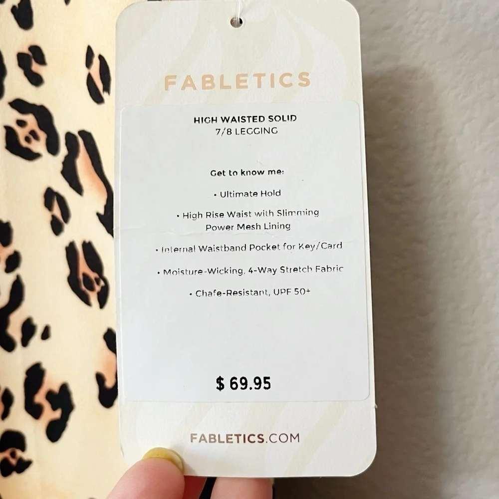 Fabletics Women’s Size Large Leopard Animal Print High Waisted 7/8 Leggings NEW - Picture 9 of 11